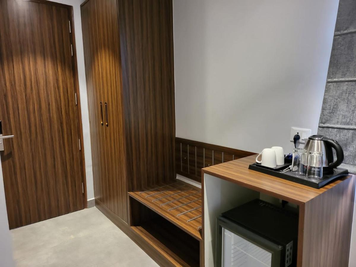 Belvedere Suites Greater Noida Εξωτερικό φωτογραφία