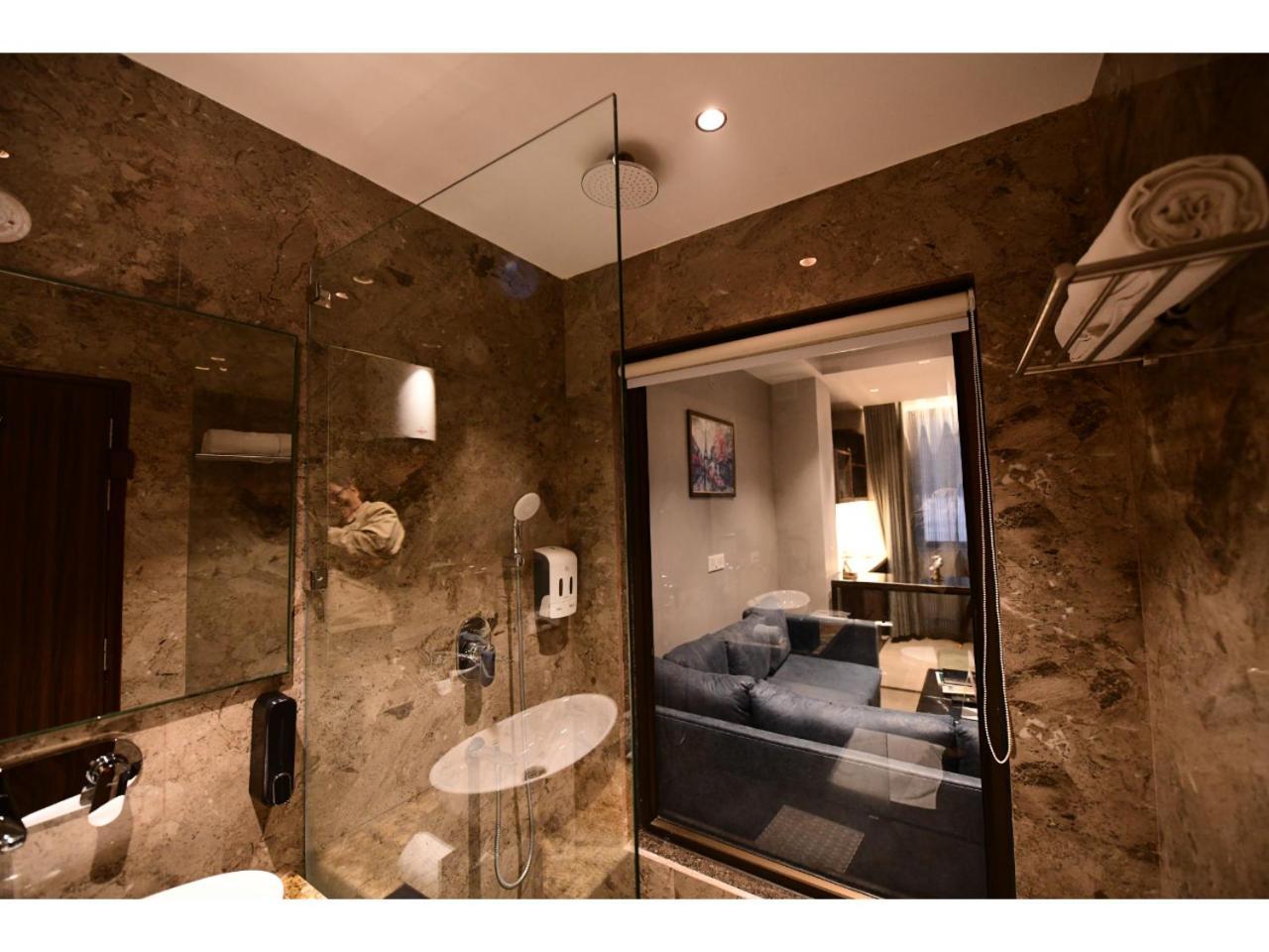 Belvedere Suites Greater Noida Εξωτερικό φωτογραφία