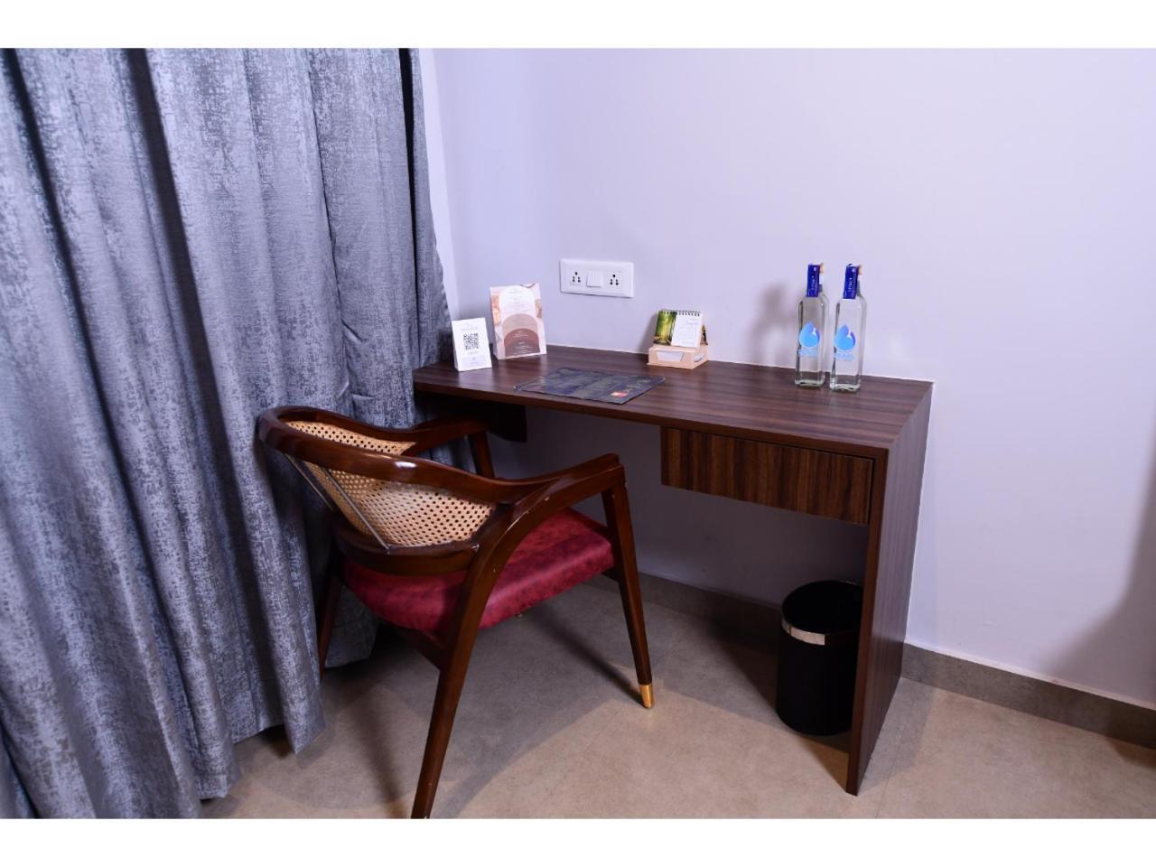 Belvedere Suites Greater Noida Εξωτερικό φωτογραφία