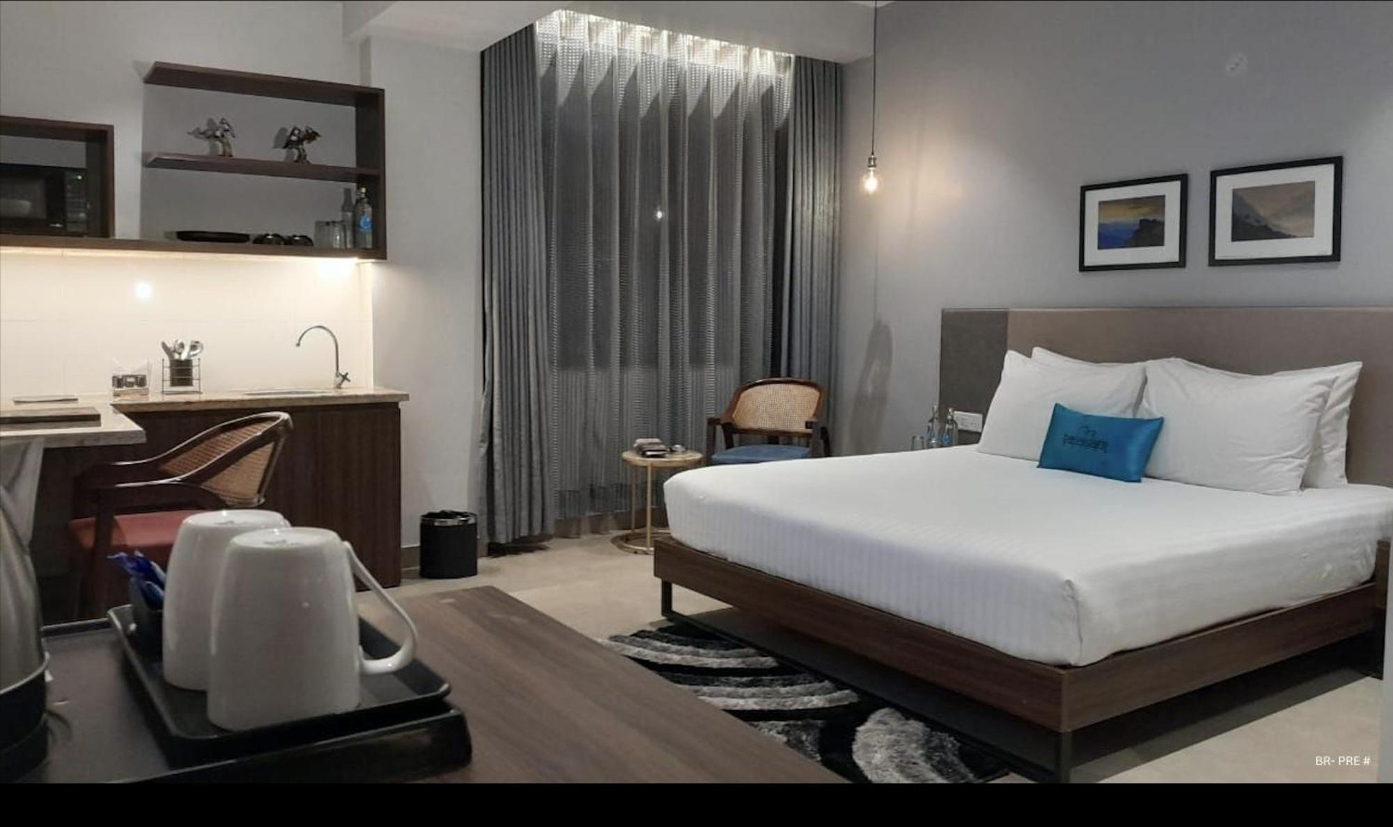 Belvedere Suites Greater Noida Εξωτερικό φωτογραφία
